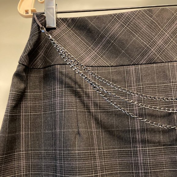 Grey Plaid Lined Skirt - Picture 2 of 5